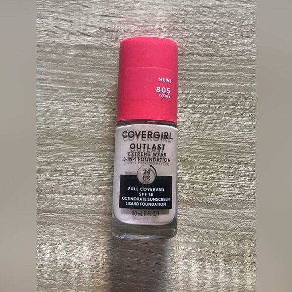 NEW … COVERGIRL OUTLAST Extreme Wear 3 In 1 “IVORY” Foundation - Picture 3 of 6
